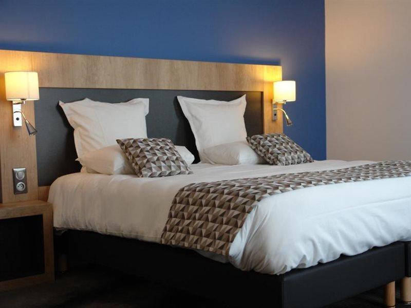 Brit Hotel Confort Лош Экстерьер фото