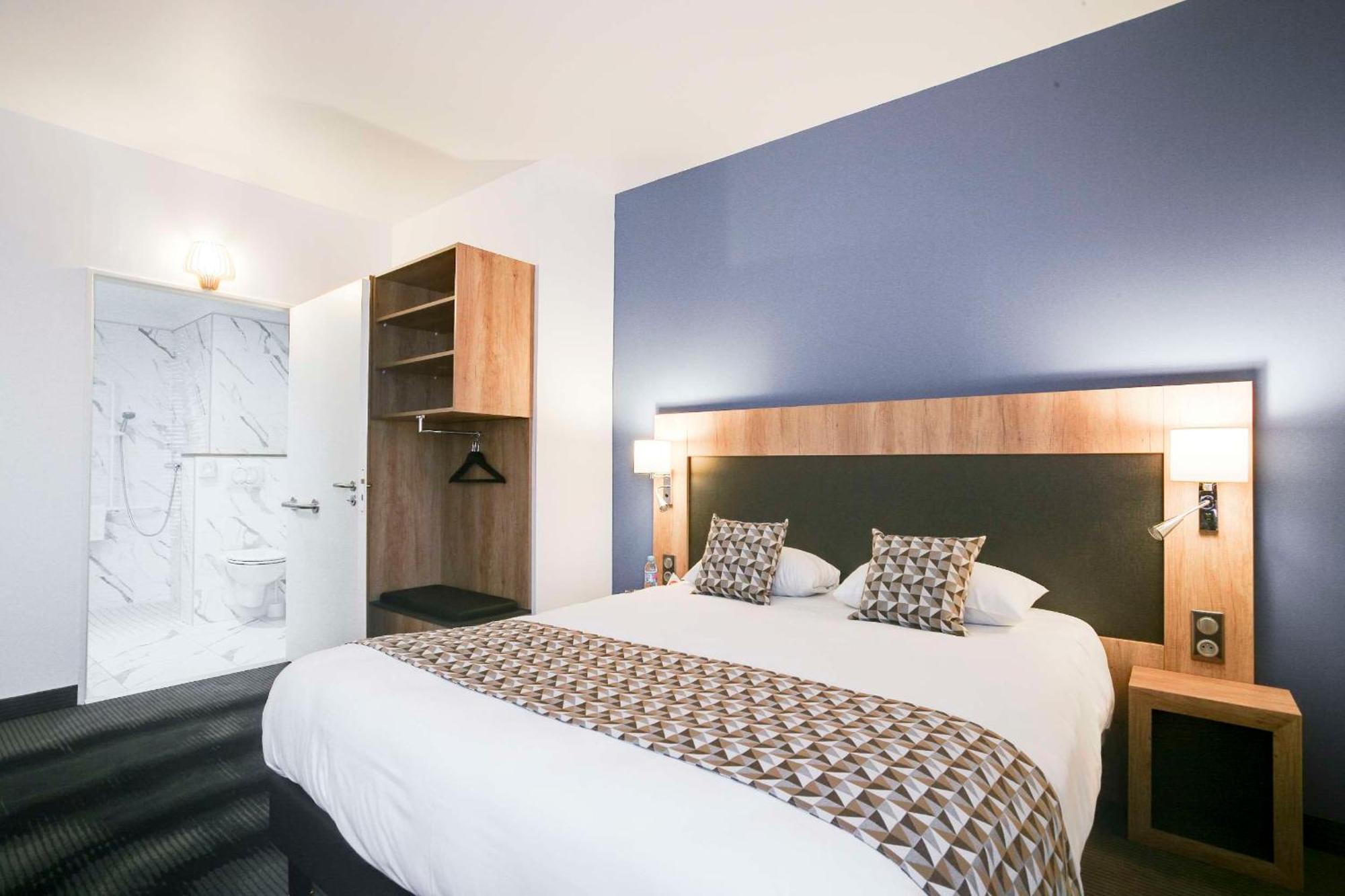 Brit Hotel Confort Лош Экстерьер фото
