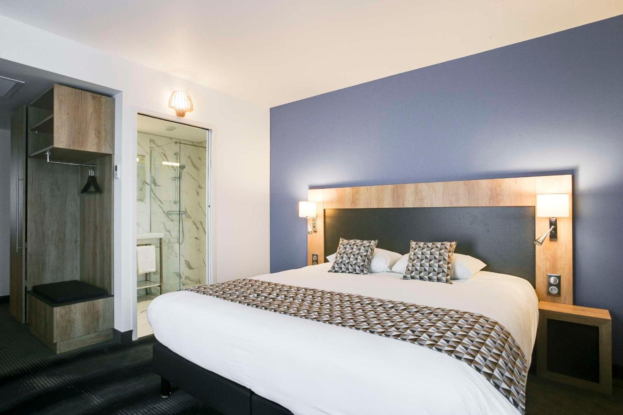 Brit Hotel Confort Лош Экстерьер фото